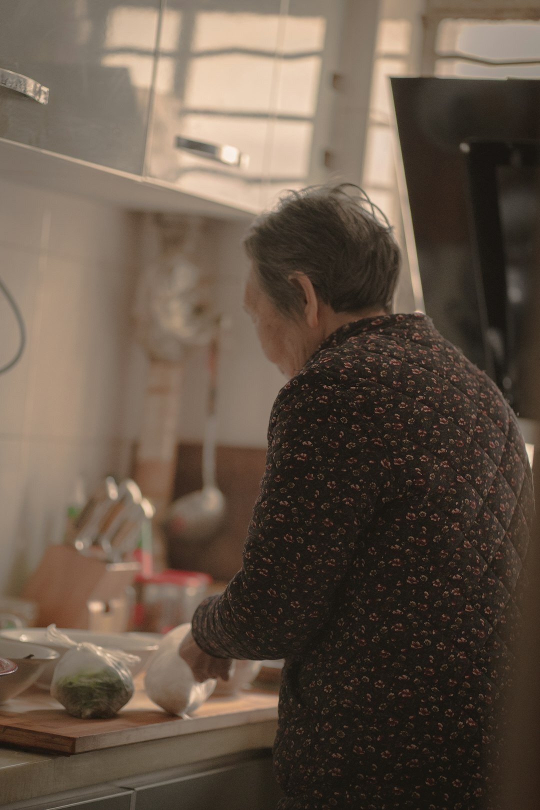 elderly people cooking class